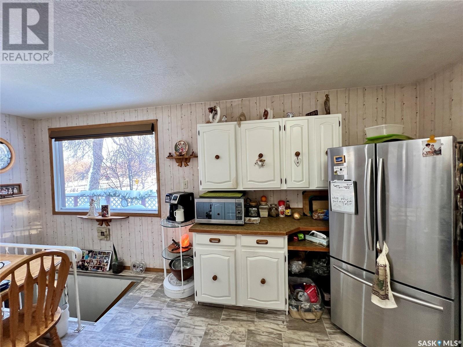 676 3rd Avenue Ne, Swift Current, Saskatchewan  S9H 2H5 - Photo 6 - SK990914