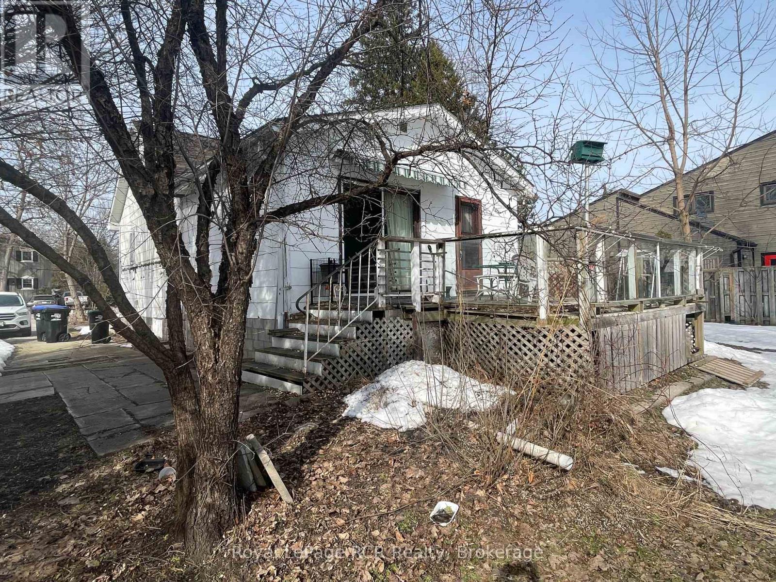 304 Sixth Street, Collingwood, Ontario  L9Y 1Z5 - Photo 3 - S12082124