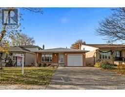 6 BARBARA Court, Hamilton, Ontario