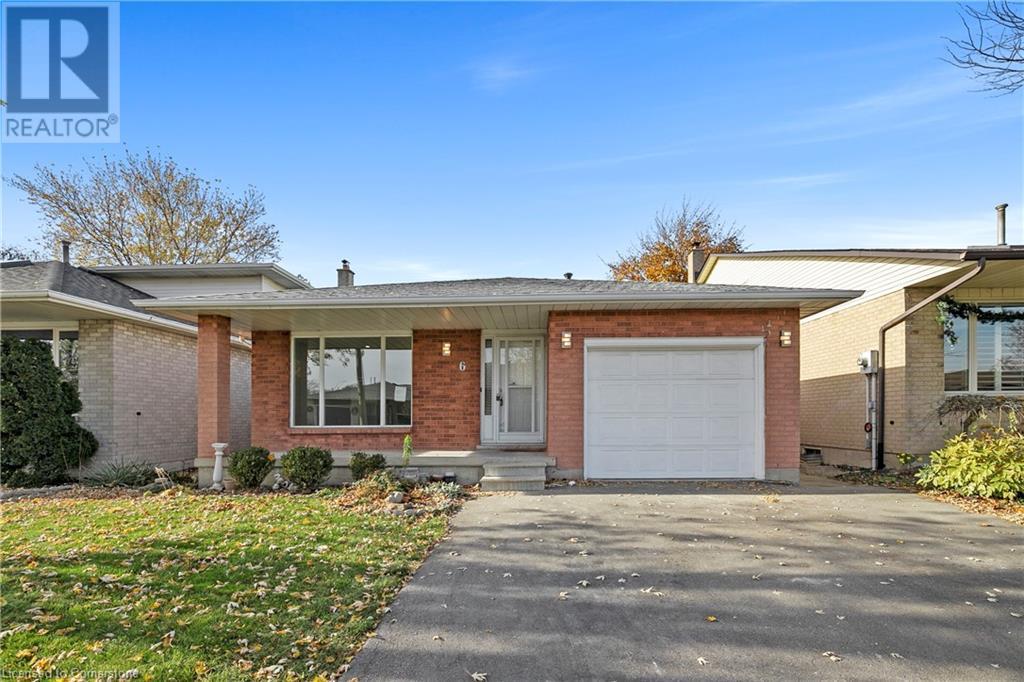 Property at 6 BARBARA Court image 4