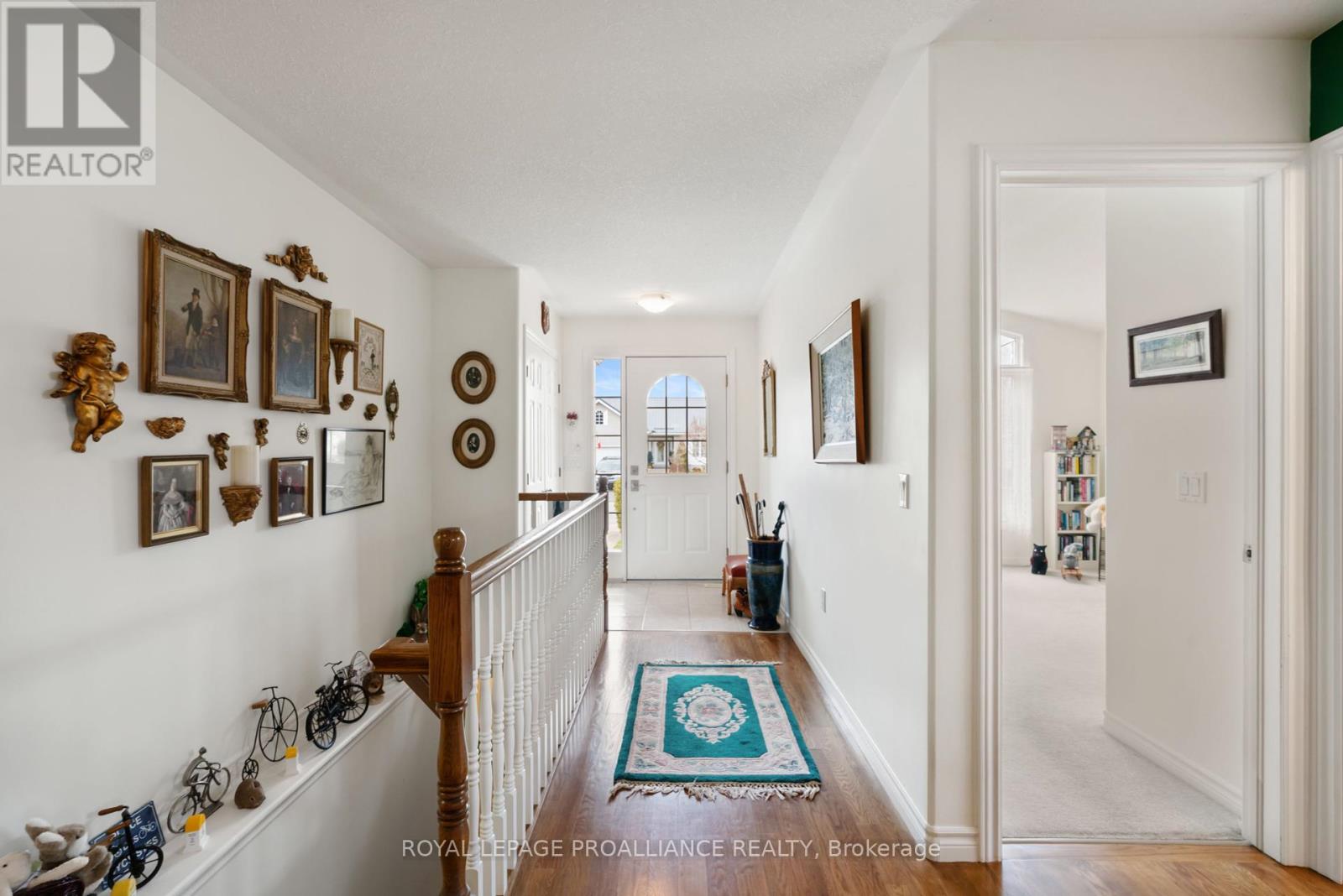 Property at 21 LOYALIST PLACE image 4