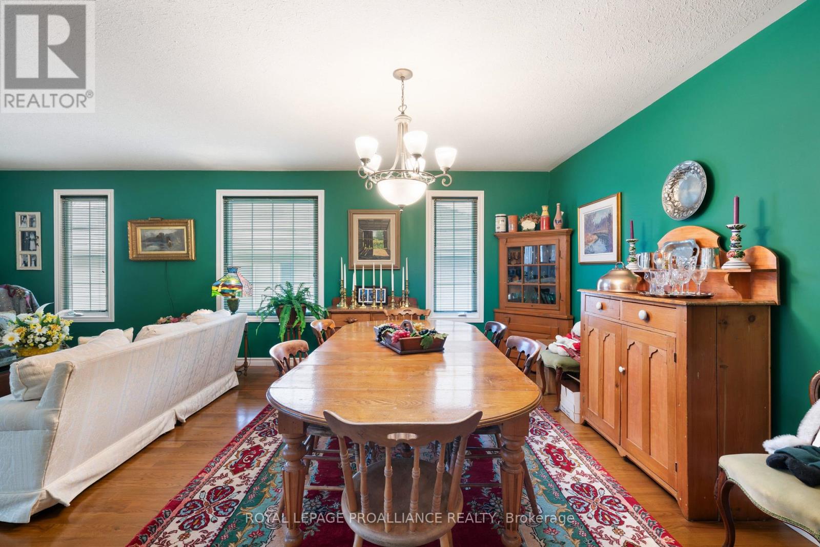 21 LOYALIST PLACE Brockville