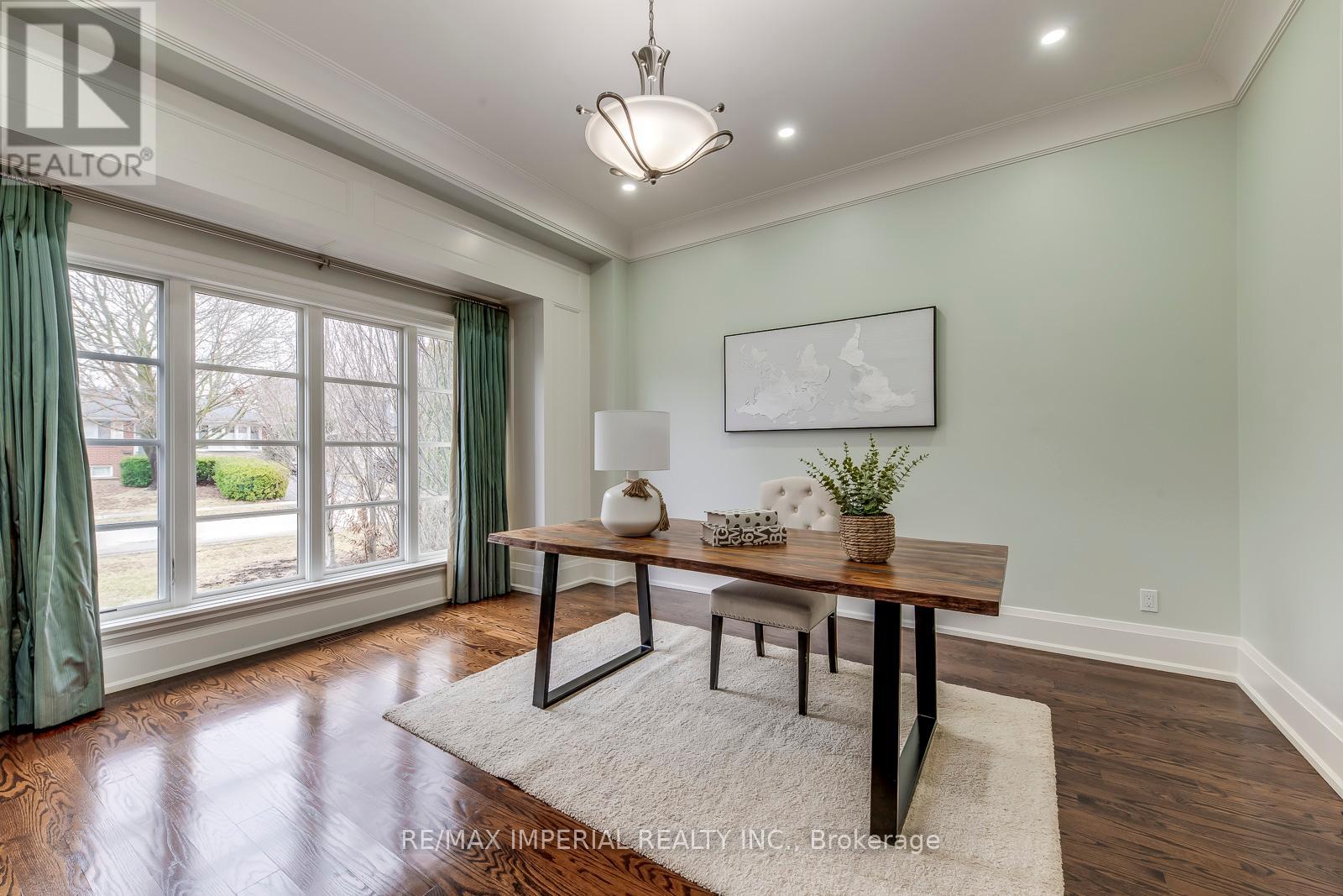 409 Valley Drive, Oakville, Ontario  L6L 4L5 - Photo 10 - W12085337