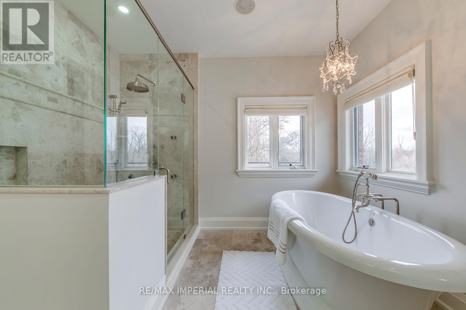 409 Valley Drive, Oakville, Ontario  L6L 4L5 - Photo 31 - W12085337