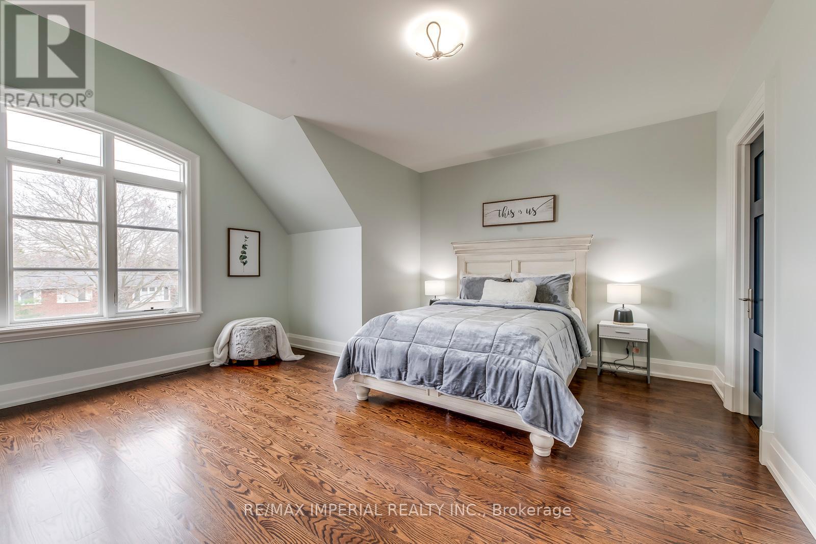 409 Valley Drive, Oakville, Ontario  L6L 4L5 - Photo 36 - W12085337