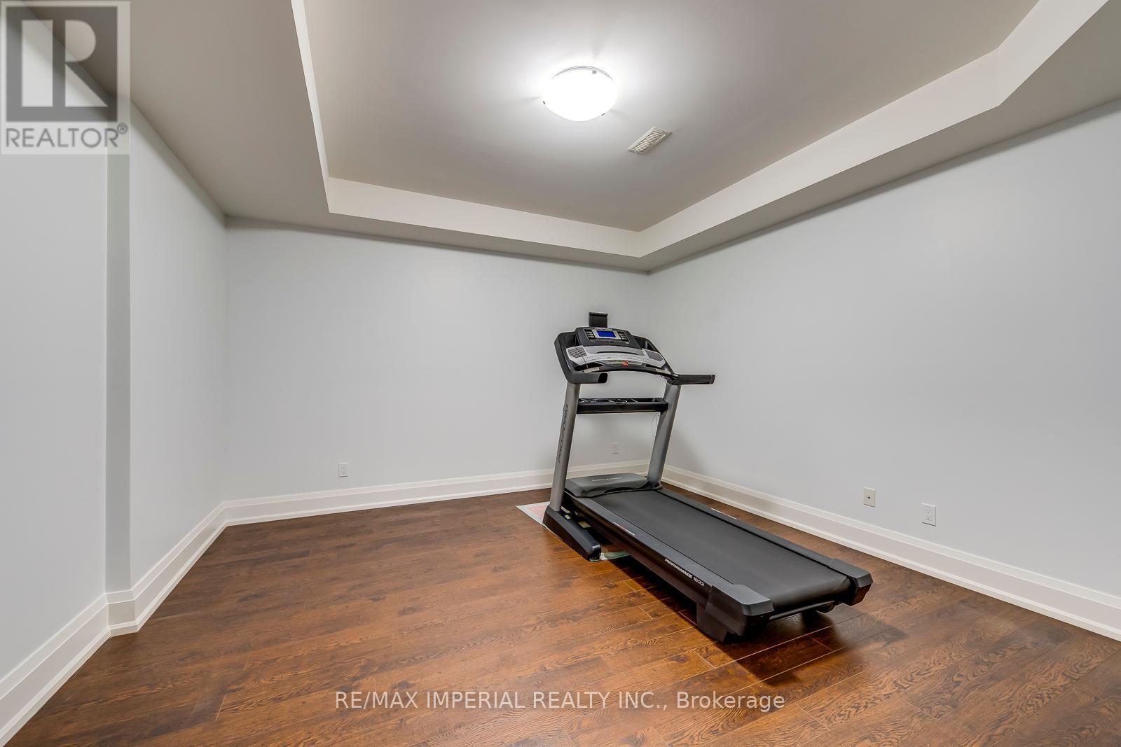 409 Valley Drive, Oakville, Ontario  L6L 4L5 - Photo 40 - W12085337