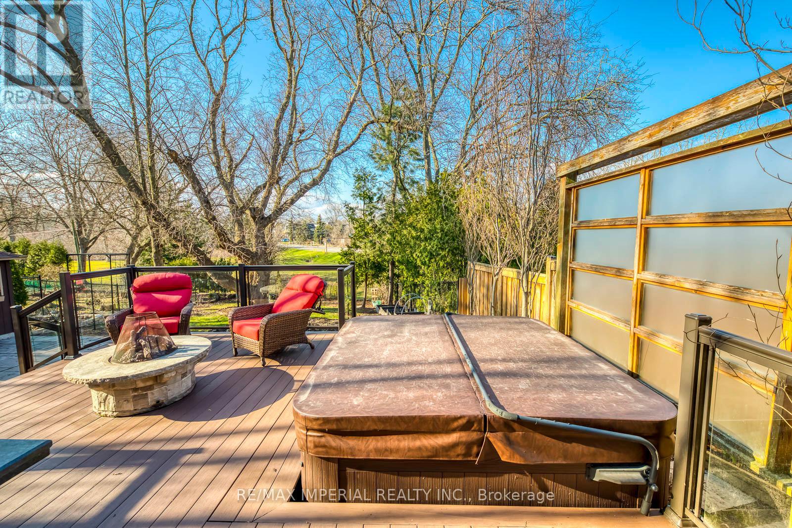 409 Valley Drive, Oakville, Ontario  L6L 4L5 - Photo 46 - W12085337