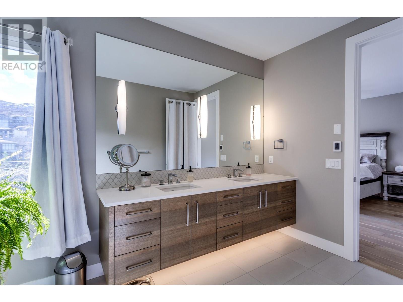 Property at 465 Swan Drive image 1