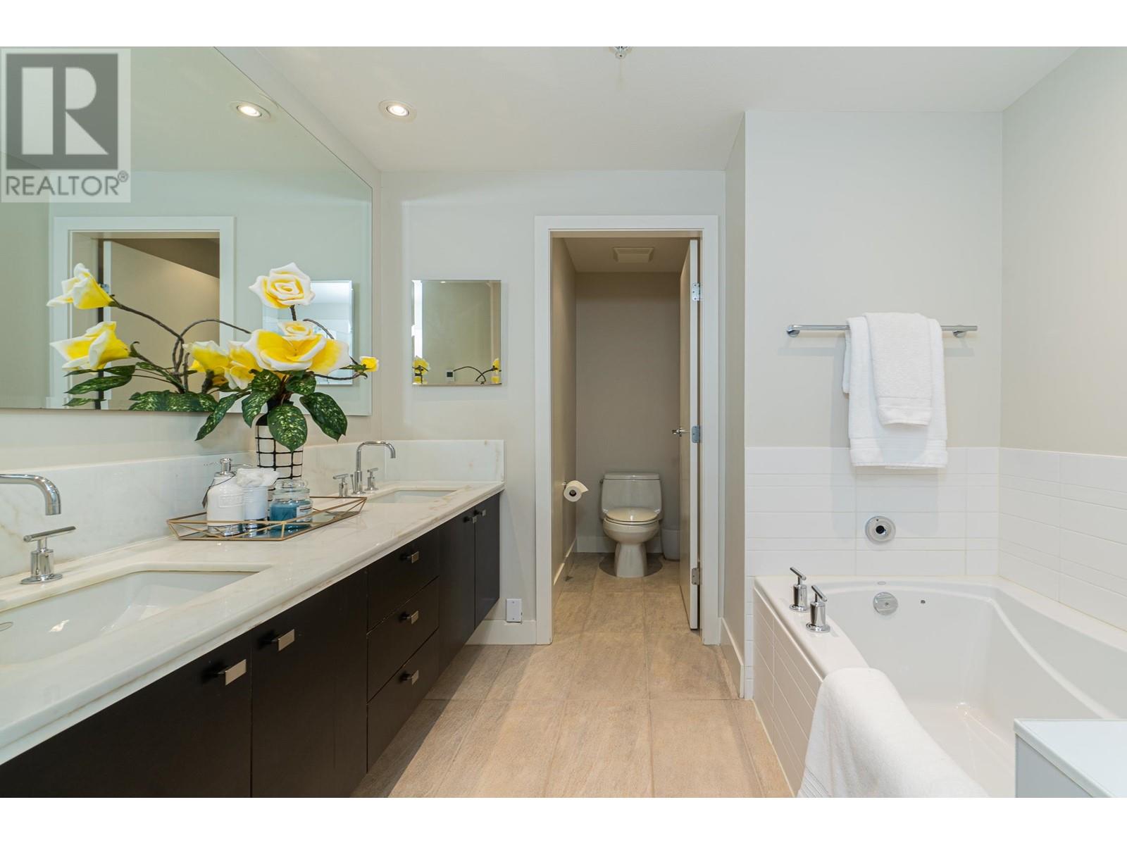 Listing Picture 21 of 33 : 503 6015 IONA DRIVE, Vancouver / 溫哥華 - 魯藝地產 Yvonne Lu Group - MLS Medallion Club Member