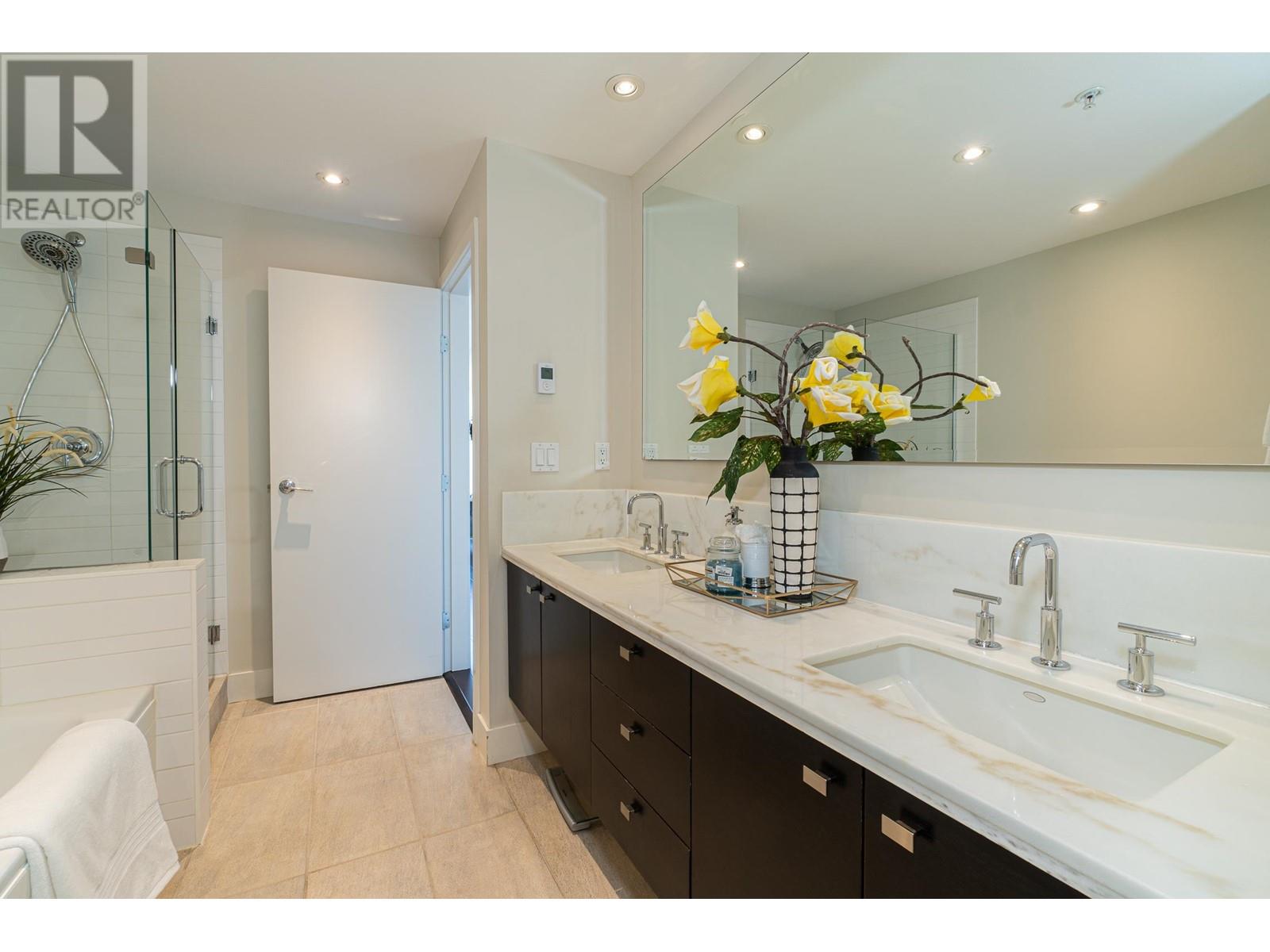 Listing Picture 22 of 33 : 503 6015 IONA DRIVE, Vancouver / 溫哥華 - 魯藝地產 Yvonne Lu Group - MLS Medallion Club Member