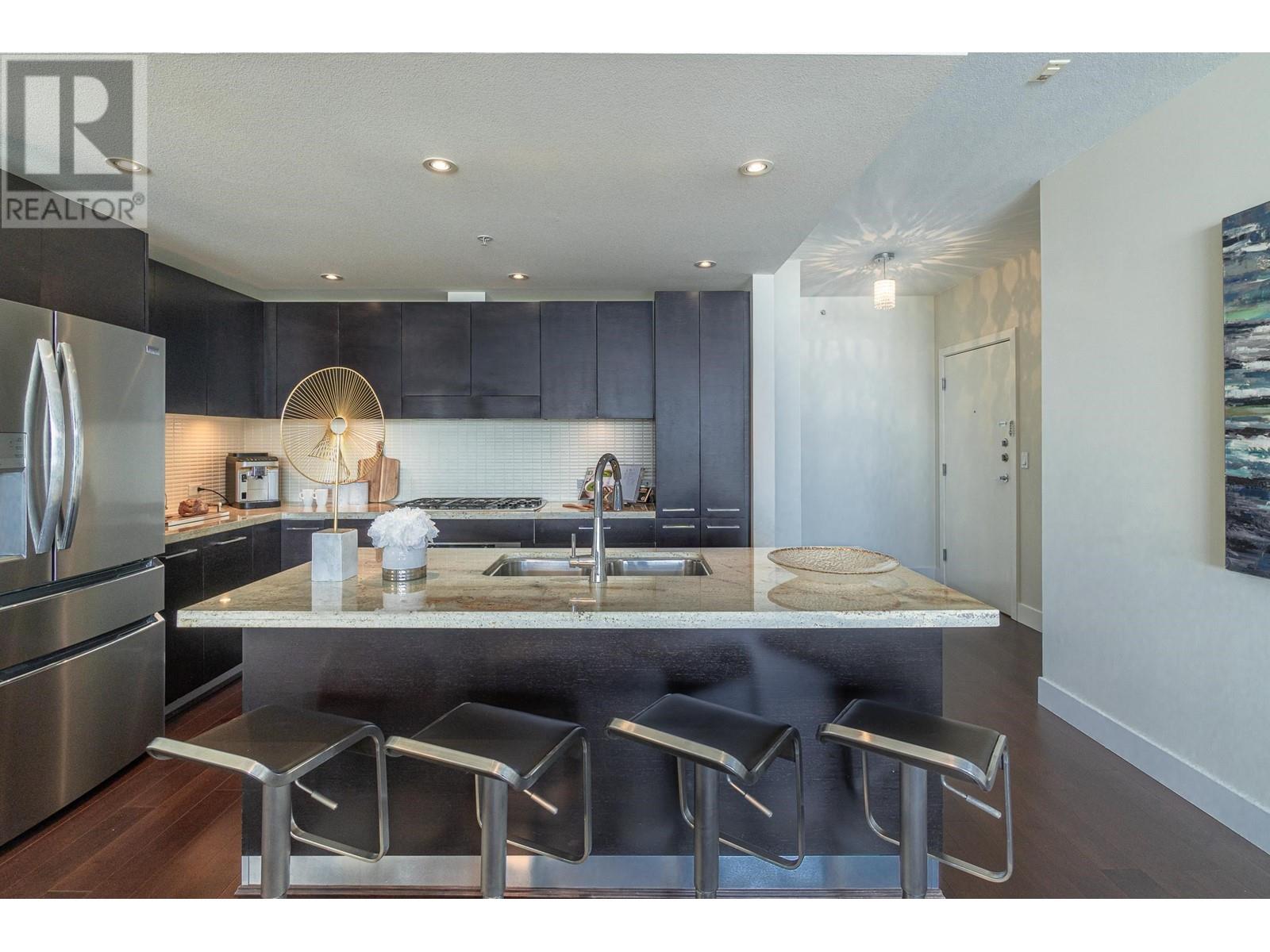 Listing Picture 10 of 33 : 503 6015 IONA DRIVE, Vancouver / 溫哥華 - 魯藝地產 Yvonne Lu Group - MLS Medallion Club Member