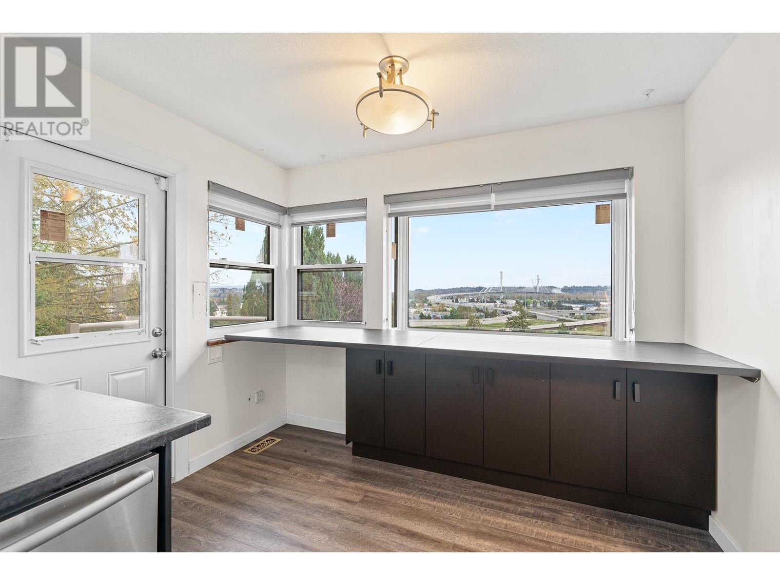 2217 Hillside Avenue, Coquitlam, British Columbia  V3K 1L3 - Photo 18 - R2990116