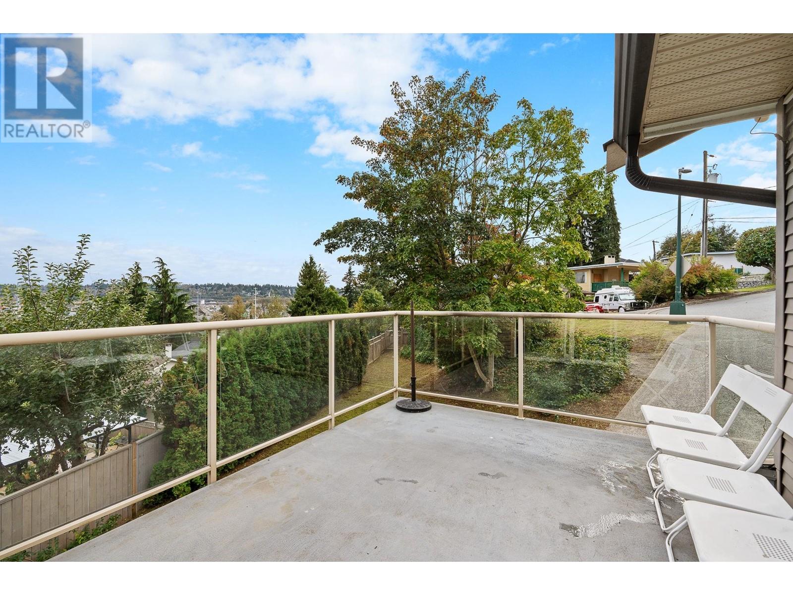 2217 Hillside Avenue, Coquitlam, British Columbia  V3K 1L3 - Photo 14 - R2990116