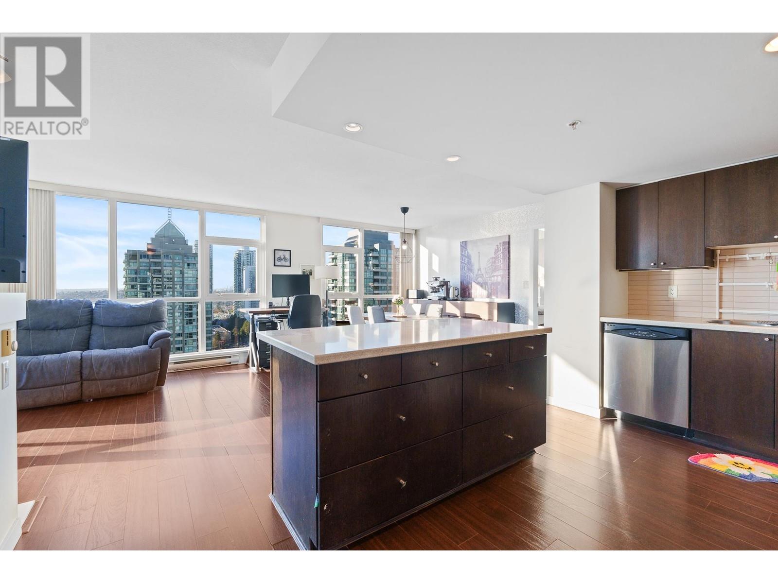 Listing Picture 5 of 30 : 2006 4400 BUCHANAN STREET, Burnaby / 本拿比 - 魯藝地產 Yvonne Lu Group - MLS Medallion Club Member