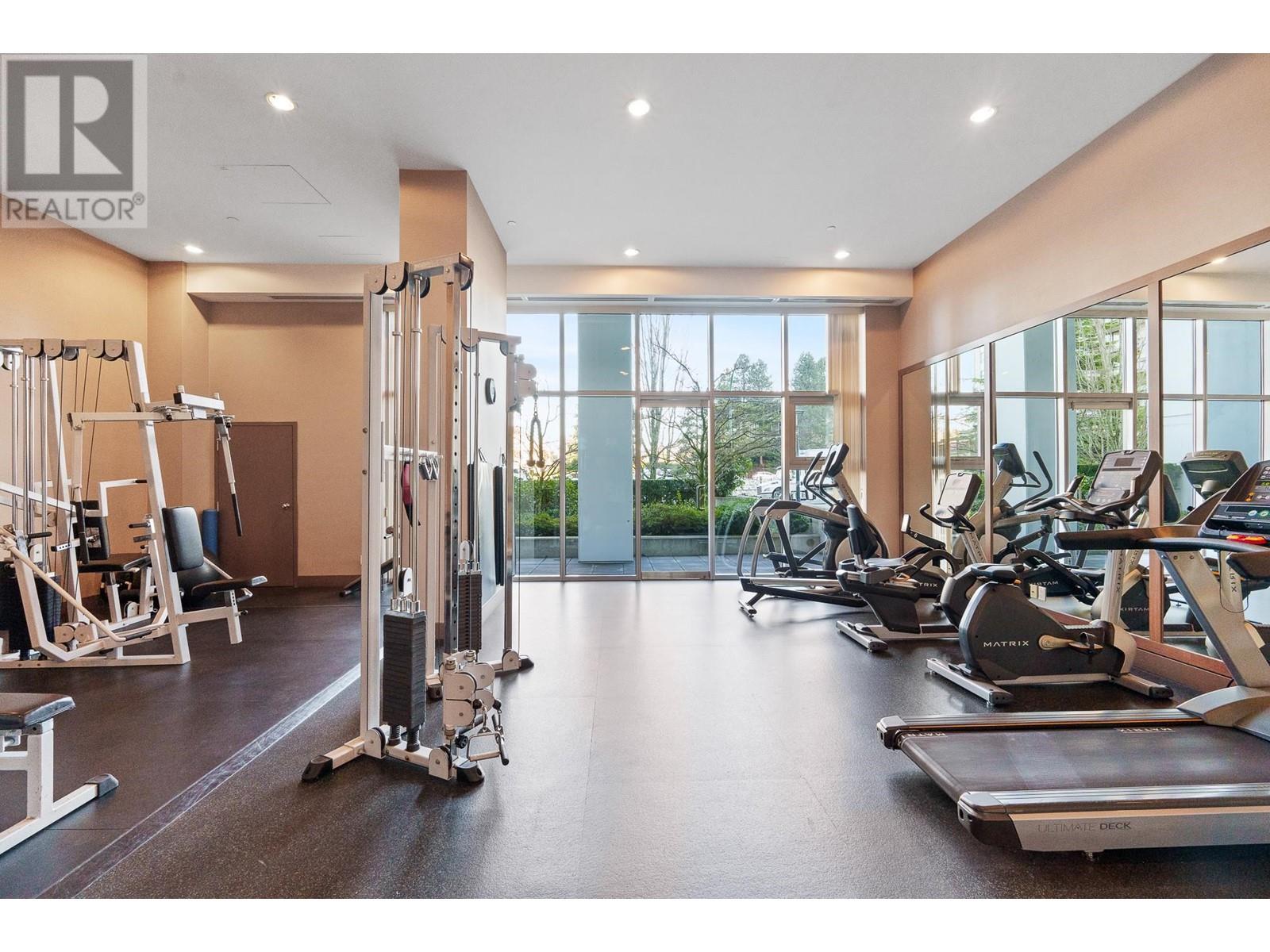 Listing Picture 24 of 30 : 2006 4400 BUCHANAN STREET, Burnaby / 本拿比 - 魯藝地產 Yvonne Lu Group - MLS Medallion Club Member