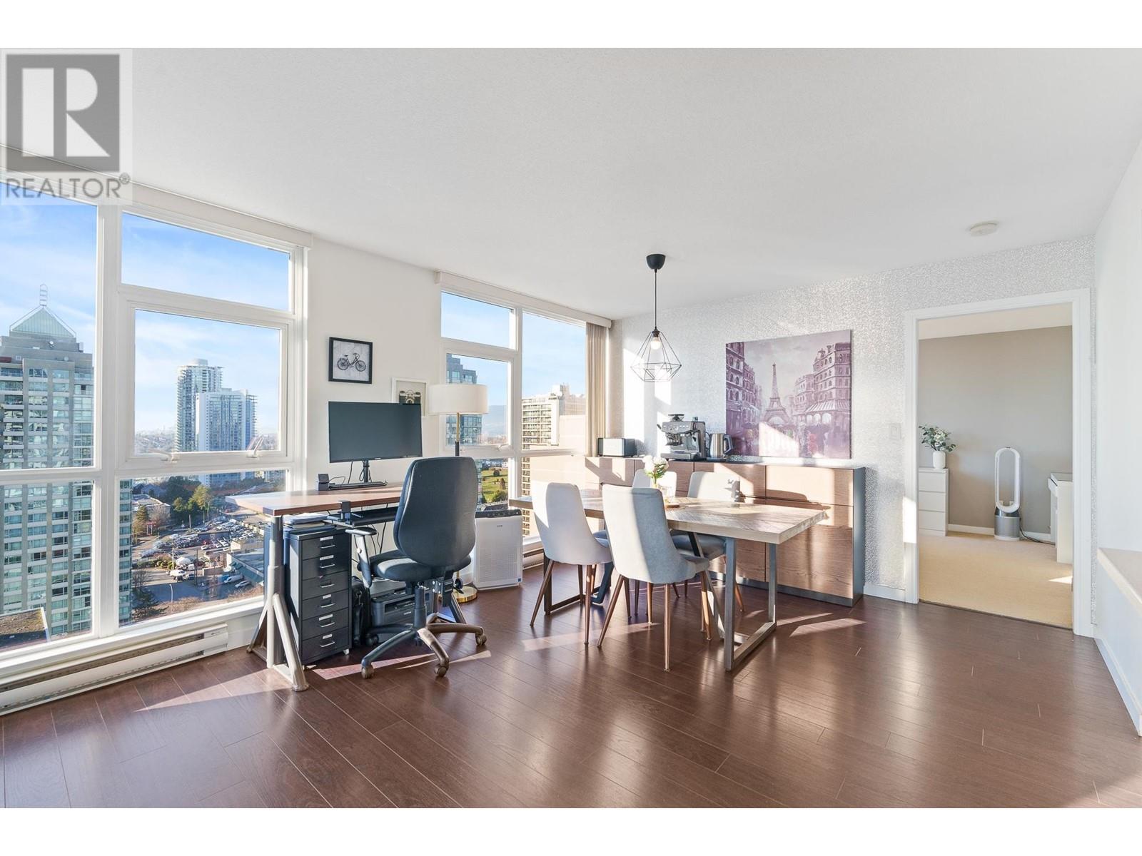 Listing Picture 9 of 30 : 2006 4400 BUCHANAN STREET, Burnaby / 本拿比 - 魯藝地產 Yvonne Lu Group - MLS Medallion Club Member