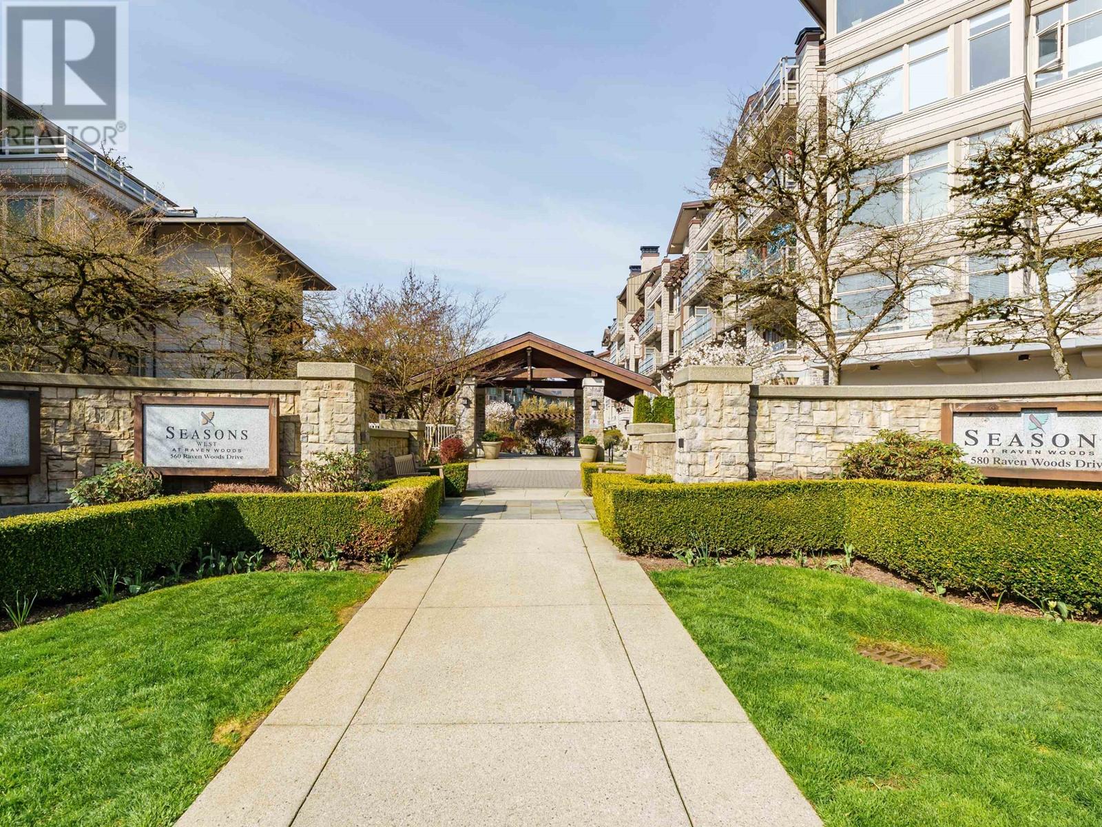 422 580 Raven Woods Drive, North Vancouver, British Columbia  V7G 2T2 - Photo 2 - R2990911