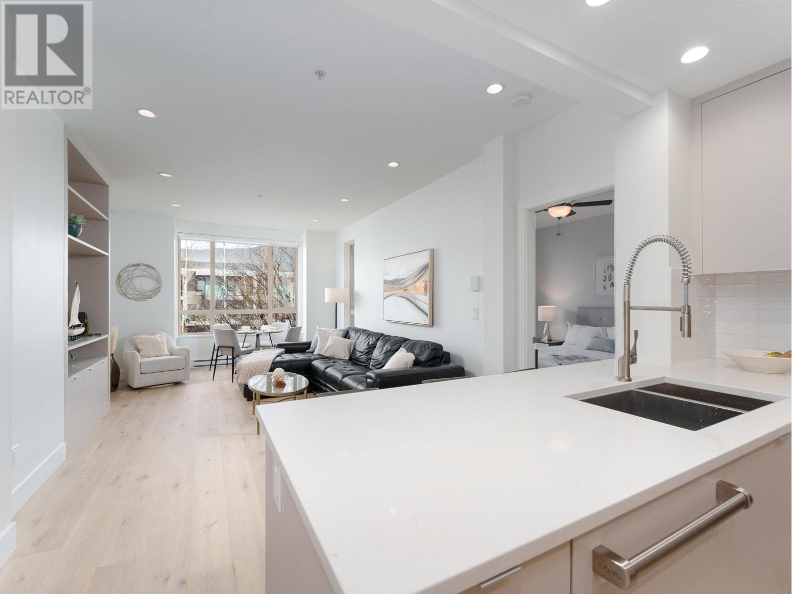 422 580 Raven Woods Drive, North Vancouver, British Columbia  V7G 2T2 - Photo 7 - R2990911