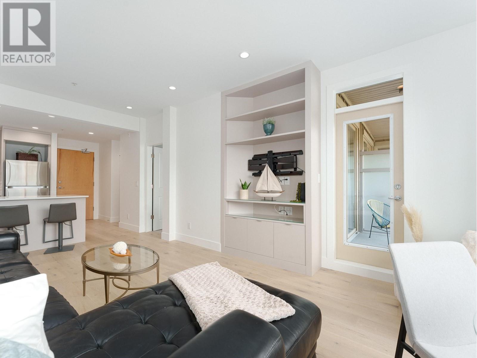 422 580 Raven Woods Drive, North Vancouver, British Columbia  V7G 2T2 - Photo 10 - R2990911