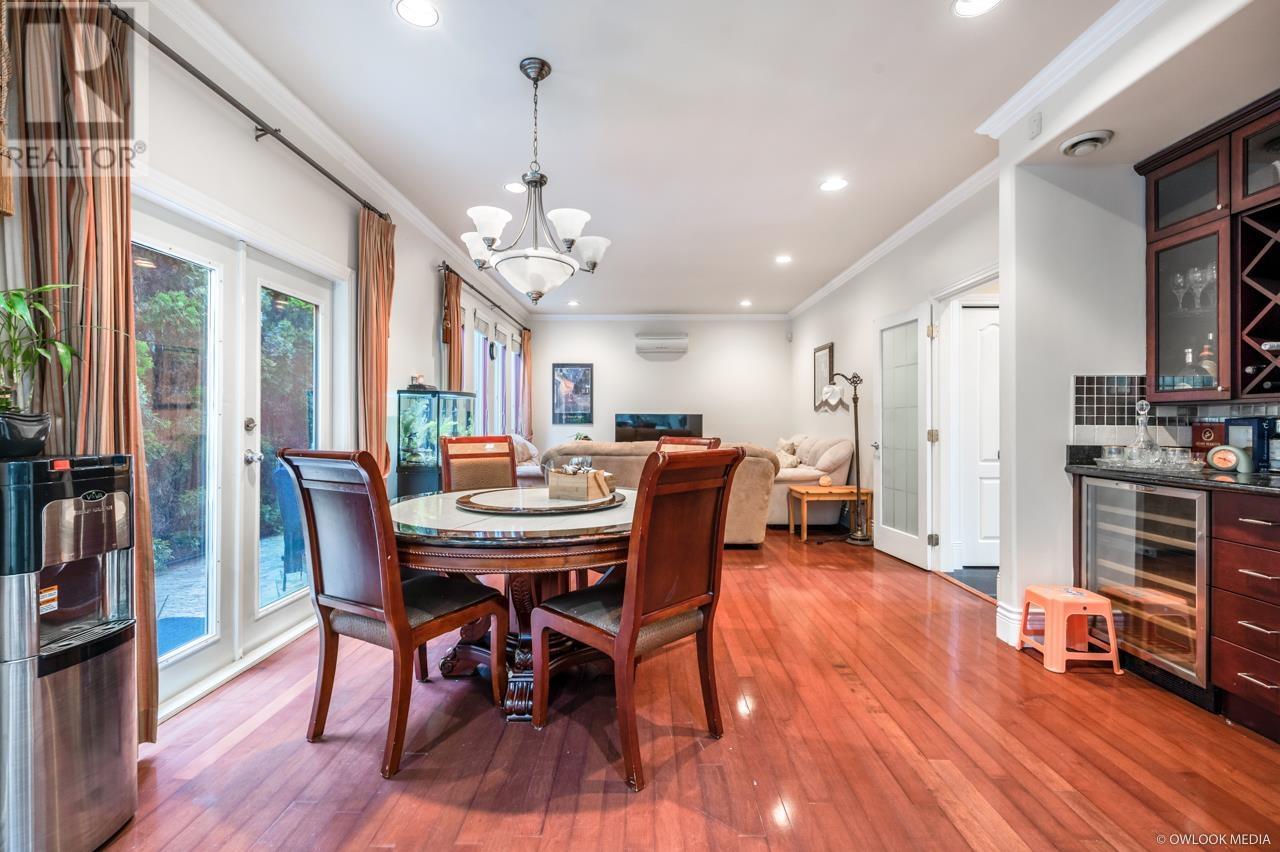 Listing Picture 9 of 30 : 4391 STONECROP AVENUE, Richmond / 烈治文 - 魯藝地產 Yvonne Lu Group - MLS Medallion Club Member