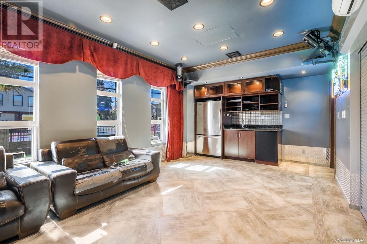 Listing Picture 26 of 30 : 4391 STONECROP AVENUE, Richmond / 烈治文 - 魯藝地產 Yvonne Lu Group - MLS Medallion Club Member