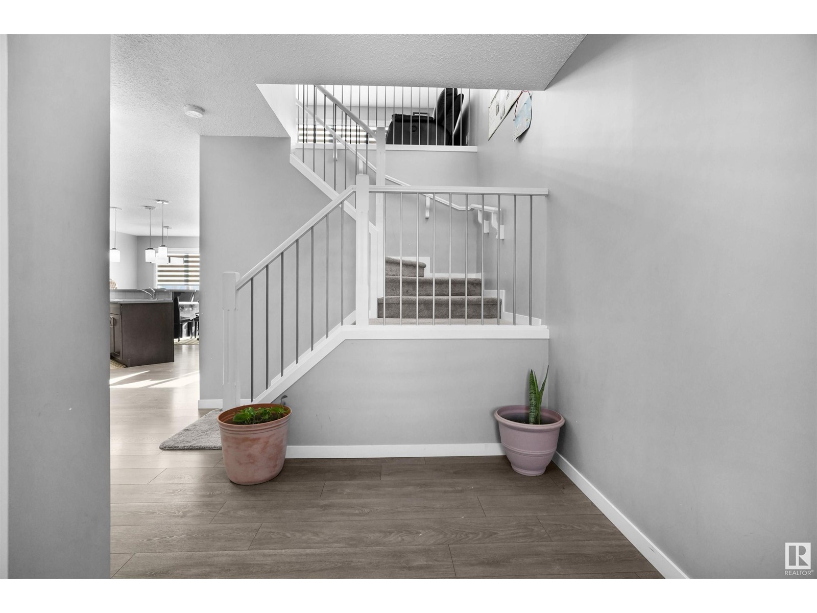 Property at 3007 13 AV NW image 4