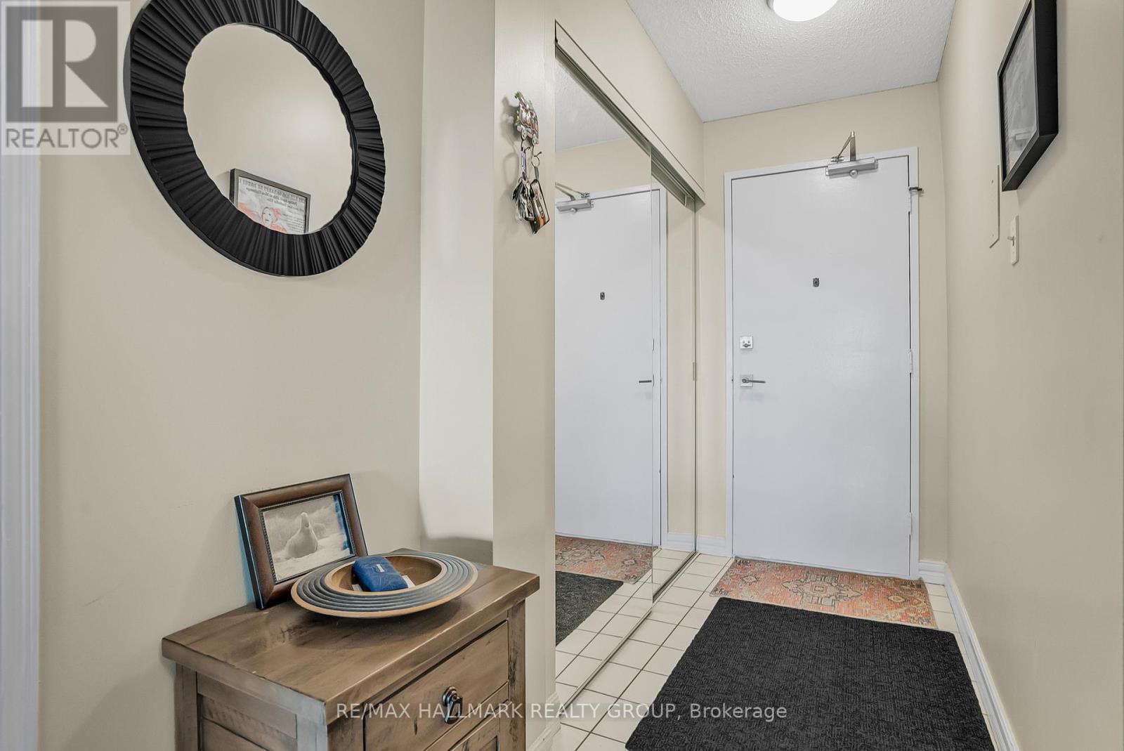 Property at 1409 - 158 C MCARTHUR AVENUE image 4