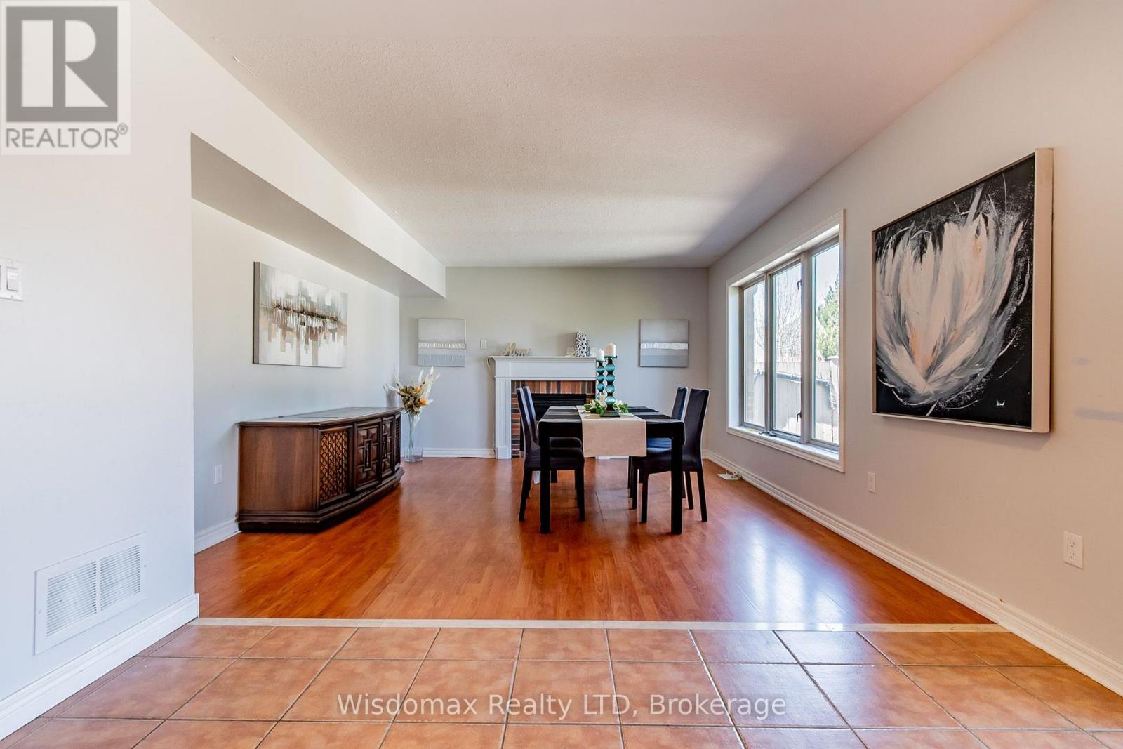 52 Stevens Drive, Niagara-On-The-Lake, Ontario  L0S 1J0 - Photo 12 - X12085370