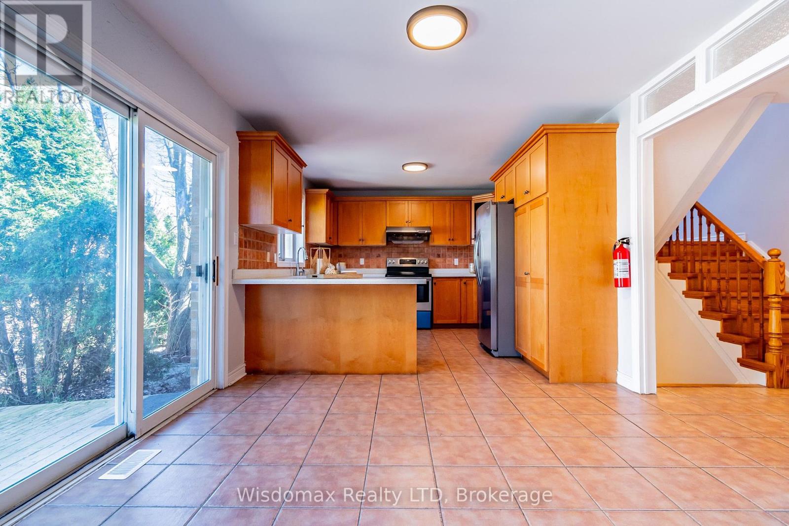 52 Stevens Drive, Niagara-On-The-Lake, Ontario  L0S 1J0 - Photo 7 - X12085370