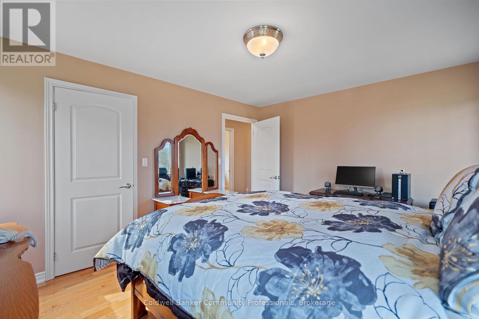 643 Line 7 Road N, Niagara-On-The-Lake, Ontario  L0S 1J0 - Photo 18 - X12085421