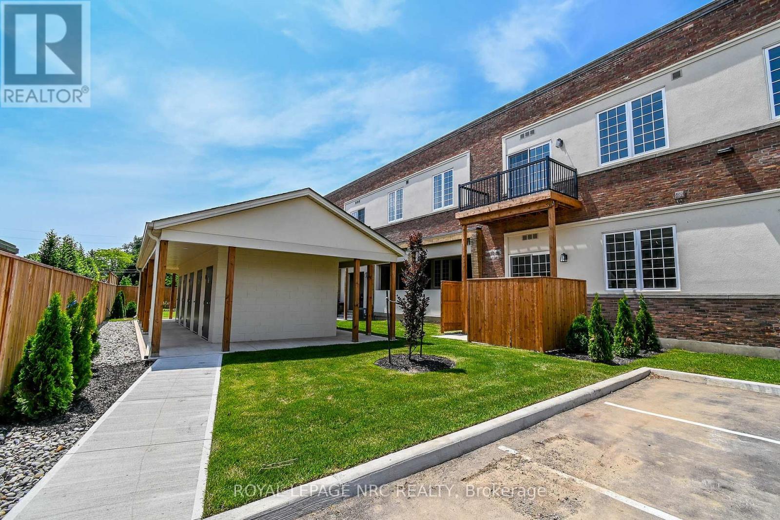 10 - 99 South Drive, St. Catharines, Ontario  L2R 0C5 - Photo 38 - X12085423