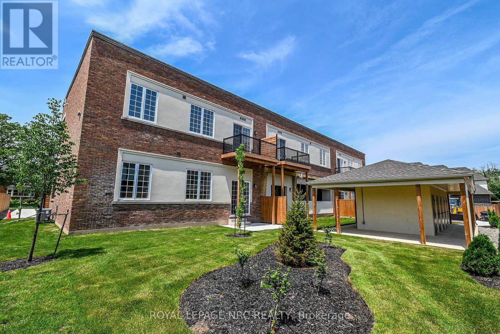 10 - 99 South Drive, St. Catharines, Ontario  L2R 0C5 - Photo 39 - X12085423