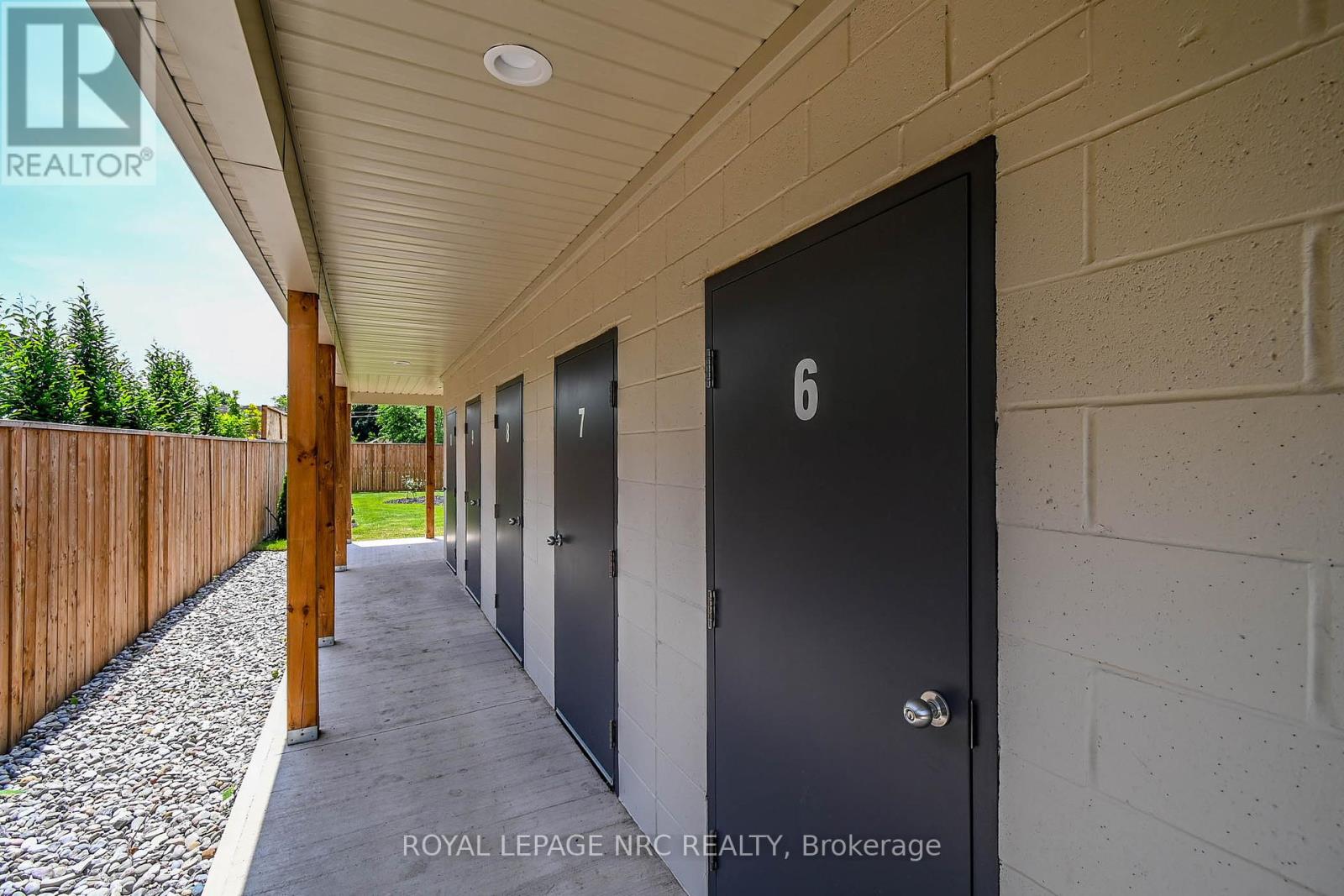 10 - 99 South Drive, St. Catharines, Ontario  L2R 0C5 - Photo 42 - X12085423