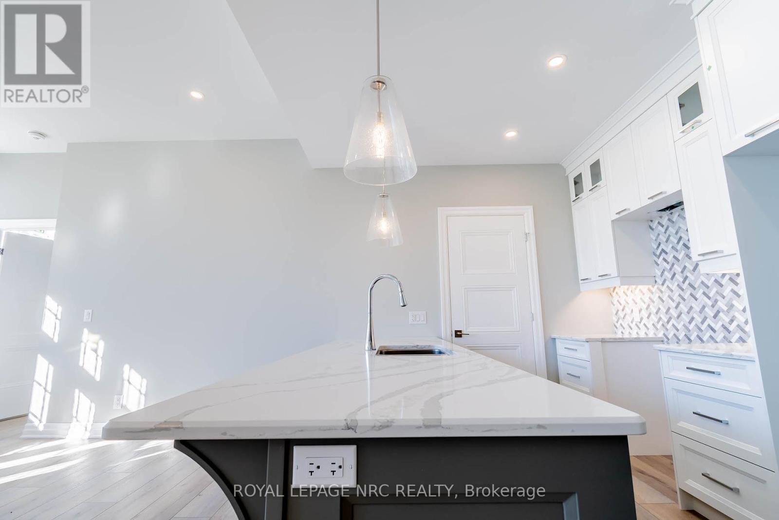 10 - 99 South Drive, St. Catharines, Ontario  L2R 0C5 - Photo 9 - X12085423