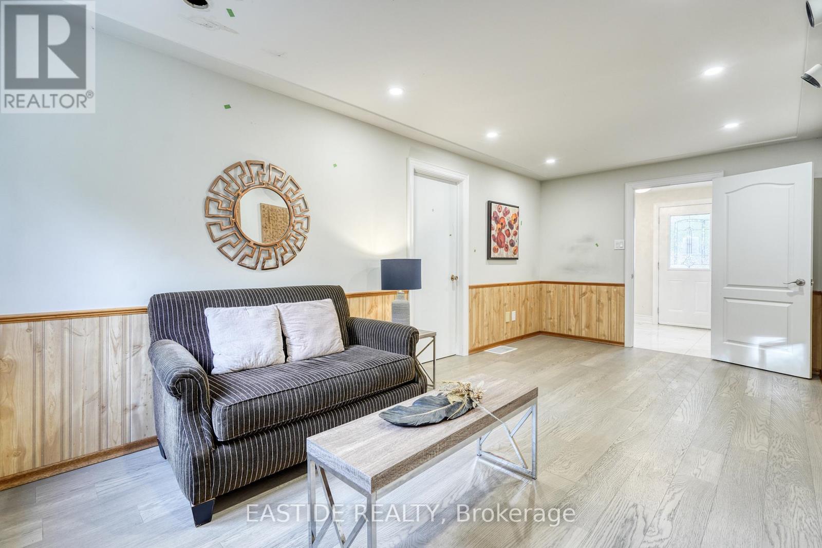 82 Miller Drive, Barrie, Ontario  L4N 9X3 - Photo 23 - S12085380
