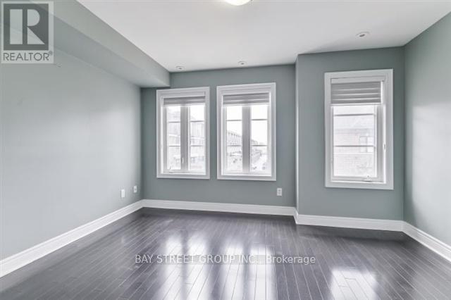91 Ruby Lang Lane, Toronto, Ontario  M8Z 0B8 - Photo 23 - W12085385
