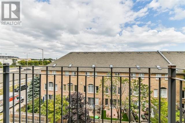 91 Ruby Lang Lane, Toronto, Ontario  M8Z 0B8 - Photo 32 - W12085385