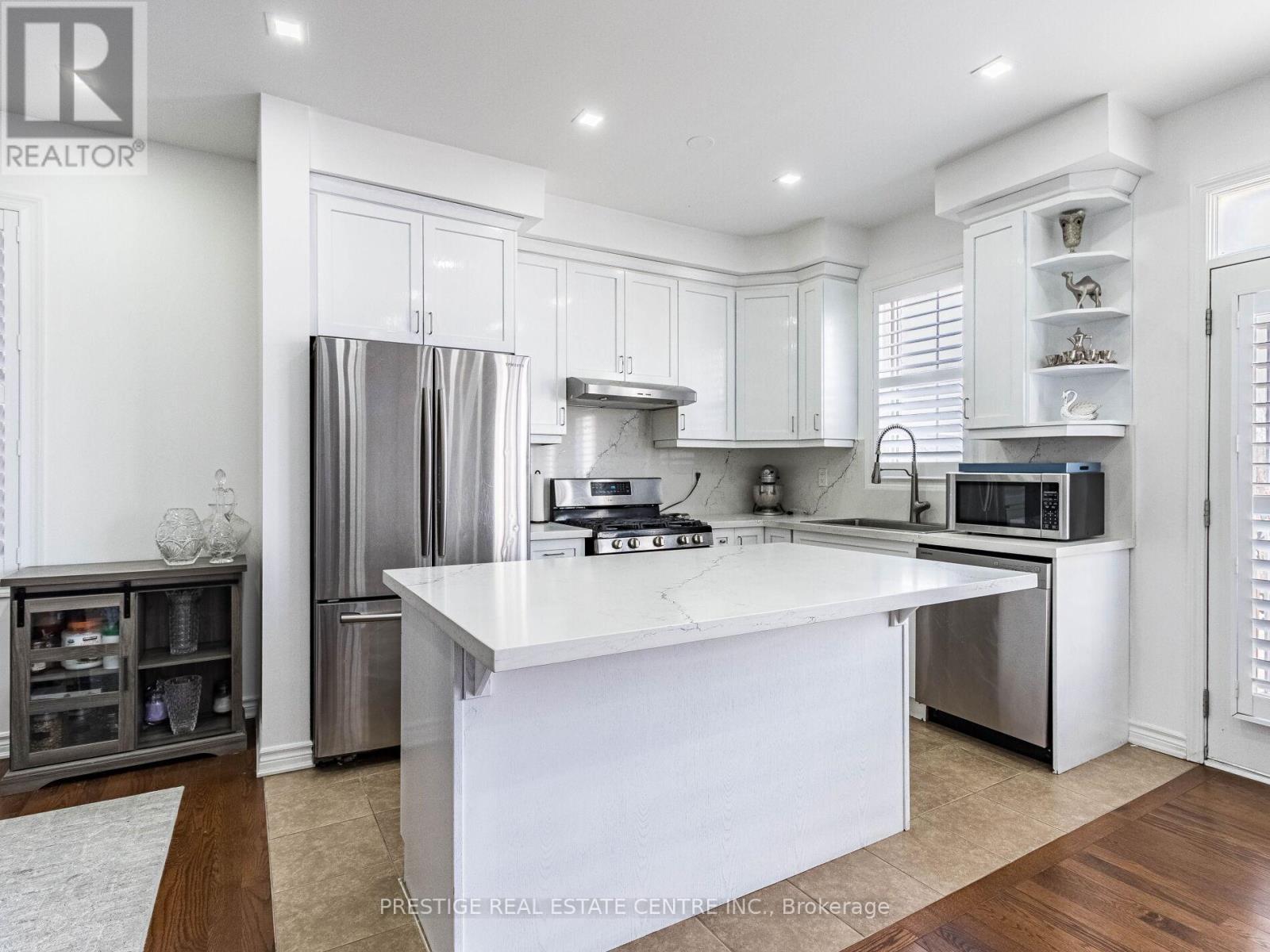 Property at 1550 CLITHEROW STREET image 5