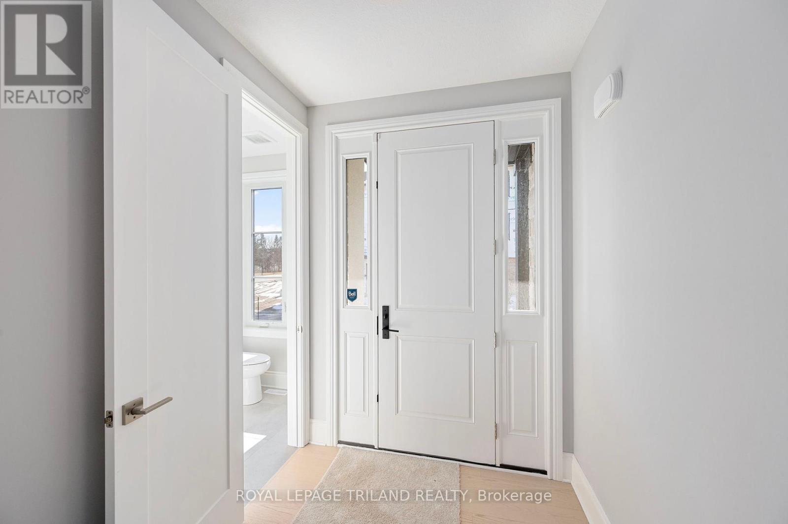 Property at 5 - 2835 SHEFFIELD PLACE image 2