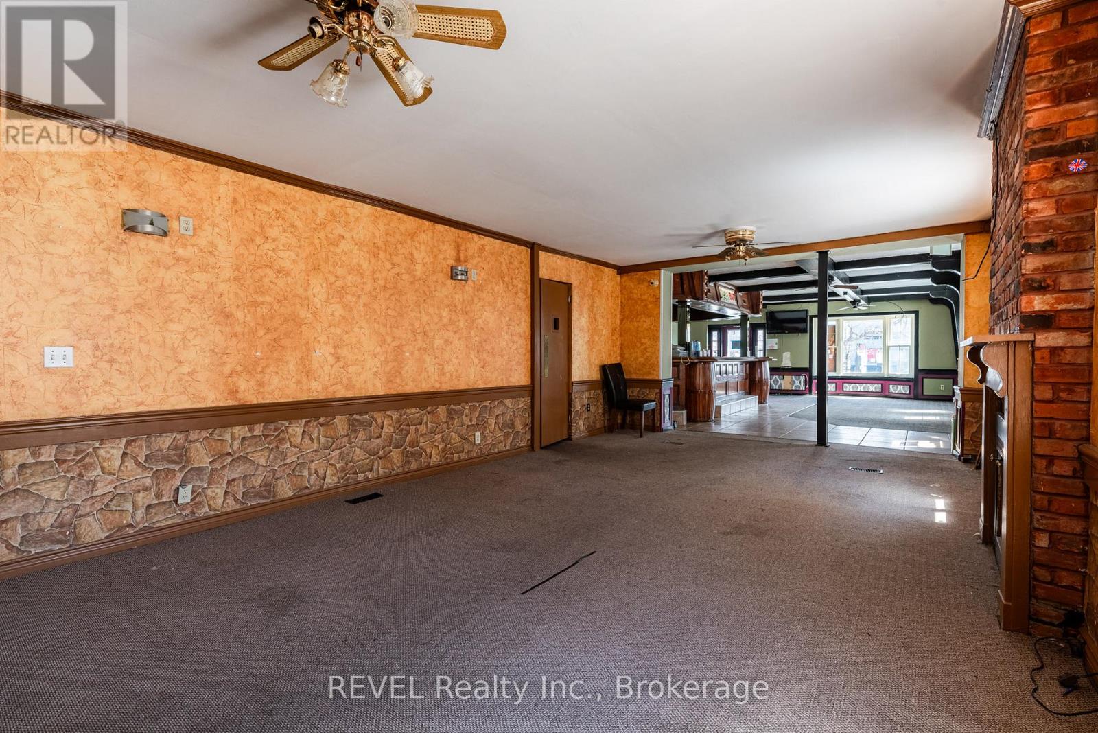 131 Niagara Street, St. Catharines, Ontario  L2R 4L6 - Photo 29 - X12085447