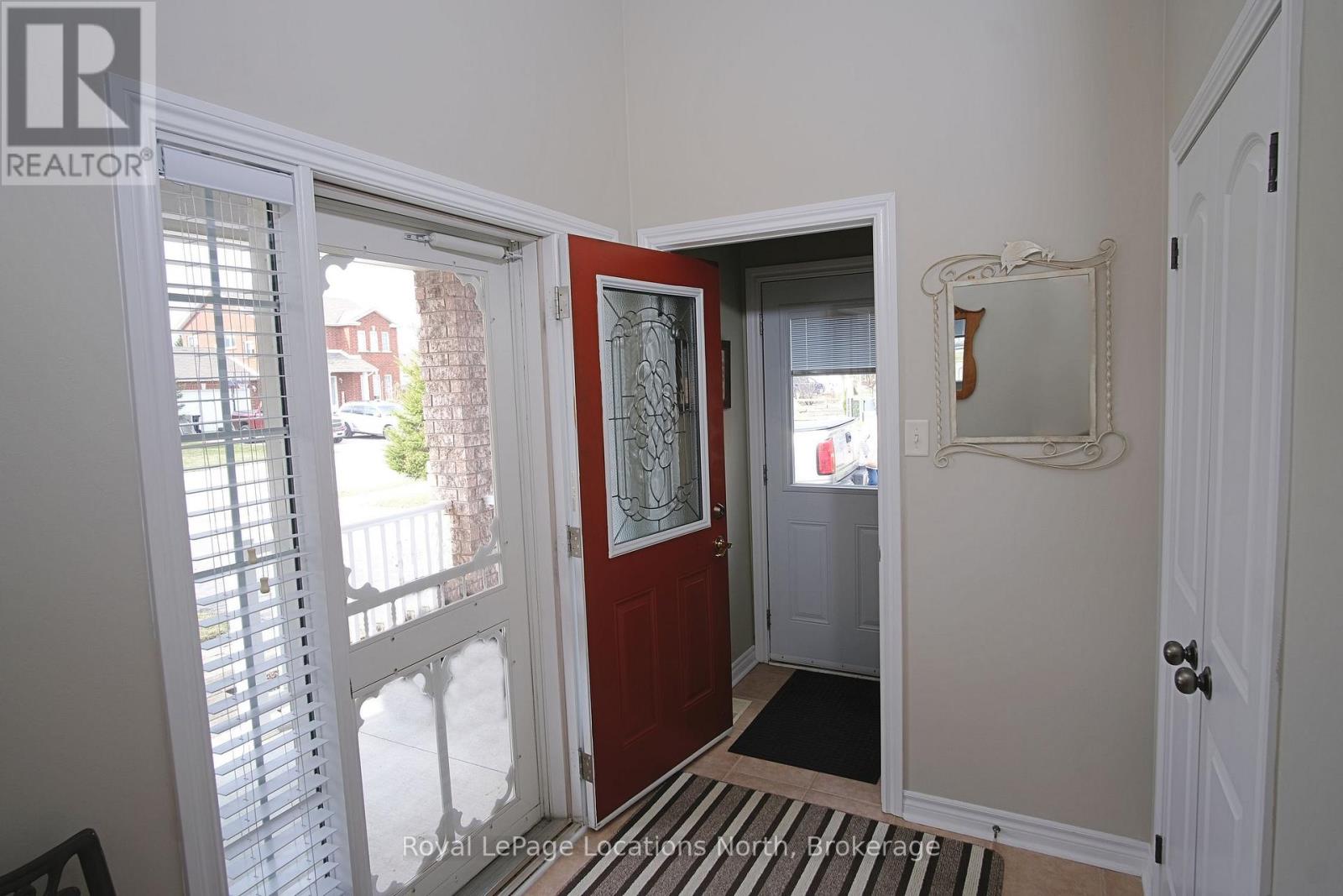 19 Whitfield Crescent, Springwater, Ontario  L0L 1P0 - Photo 25 - S12085441