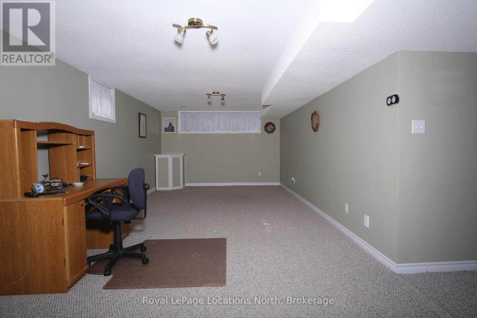 19 Whitfield Crescent, Springwater, Ontario  L0L 1P0 - Photo 26 - S12085441