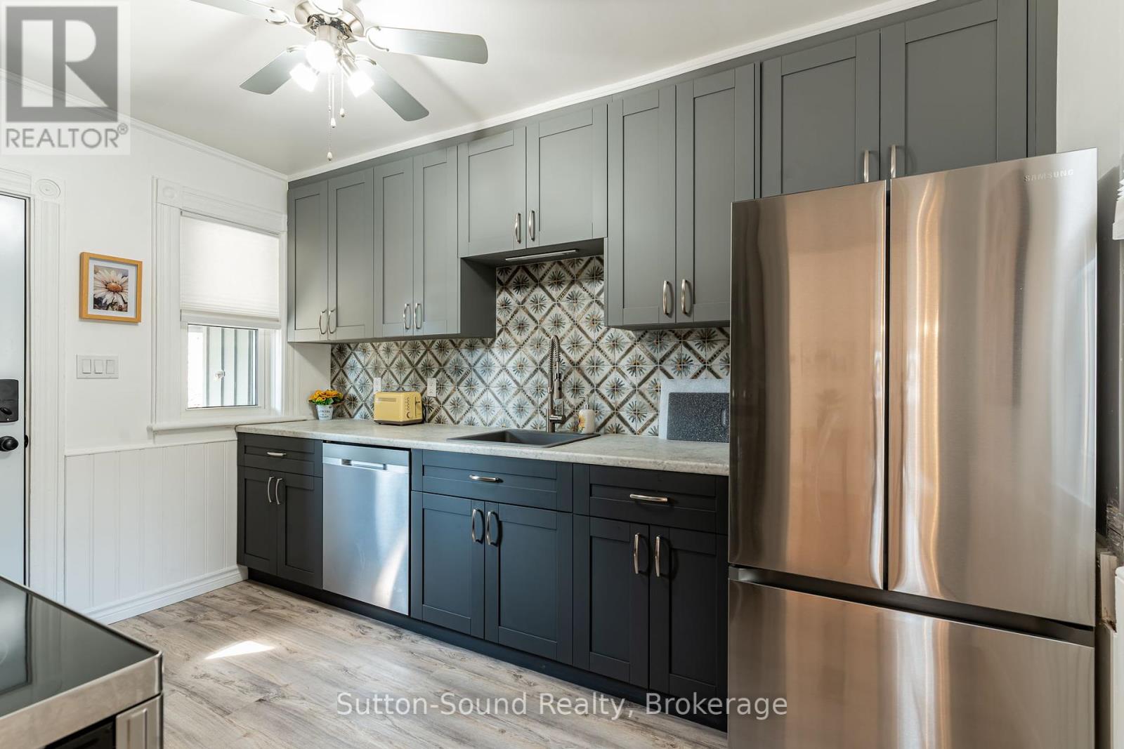 764 3rd 'a' Avenue W, Owen Sound, Ontario  N4K 4P3 - Photo 8 - X12085442