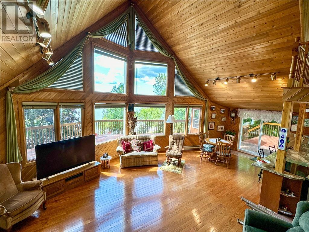 595 Lakeshore Road, Tehkummah, Ontario  P0P 2C0 - Photo 9 - 2121639