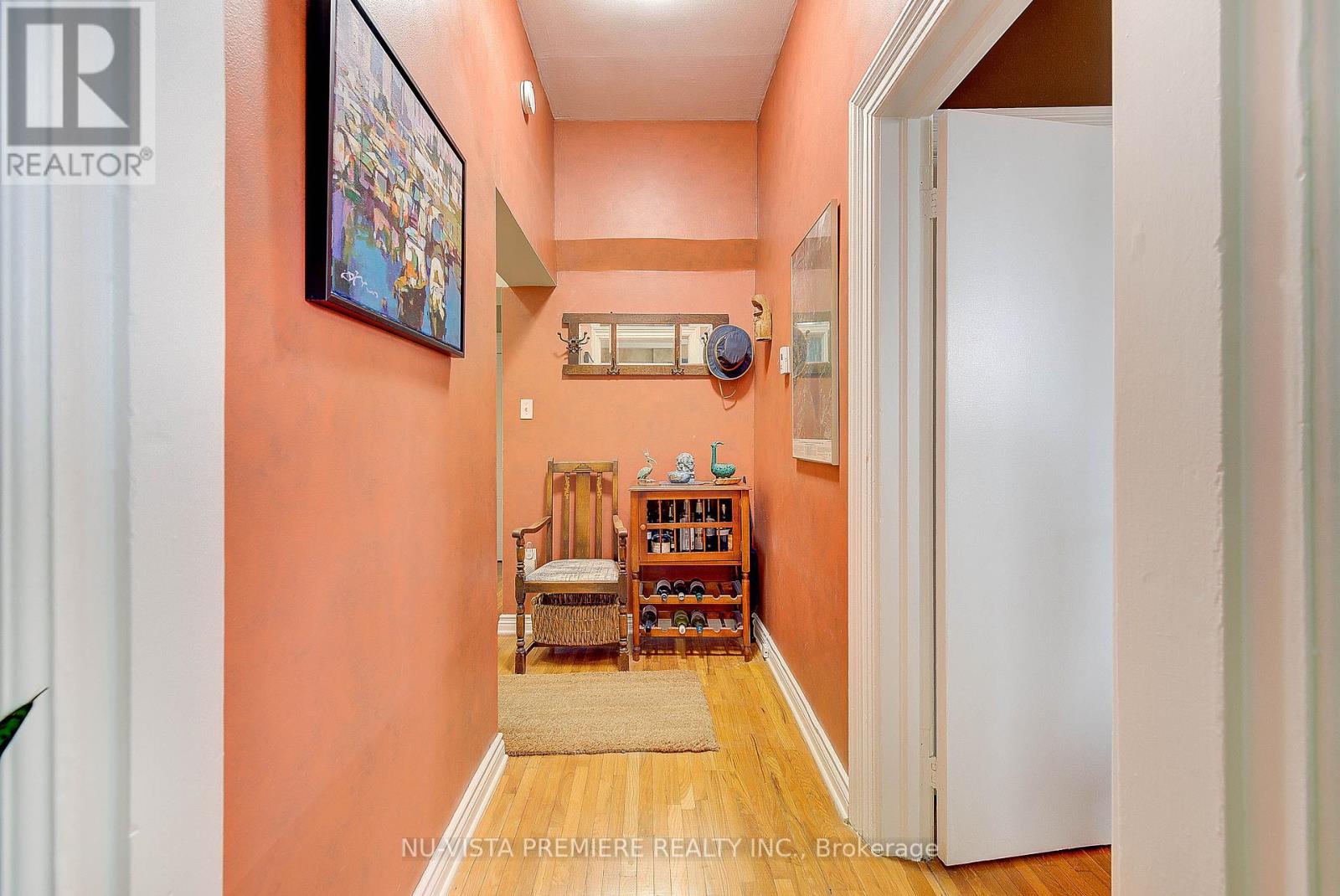 Photo 11 of 28 for 5 - 49 Ridout Street S