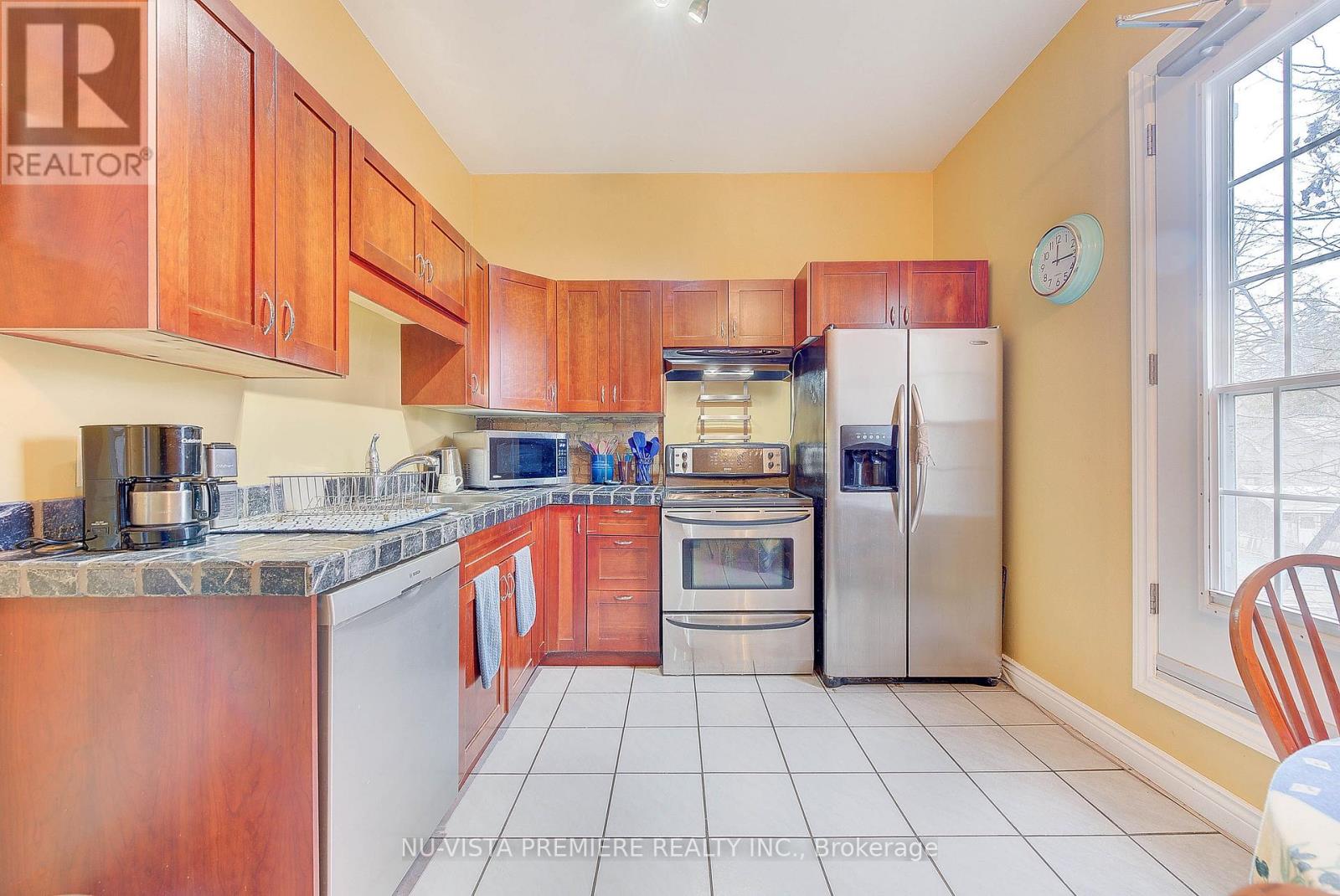 Photo 22 of 28 for 5 - 49 Ridout Street S