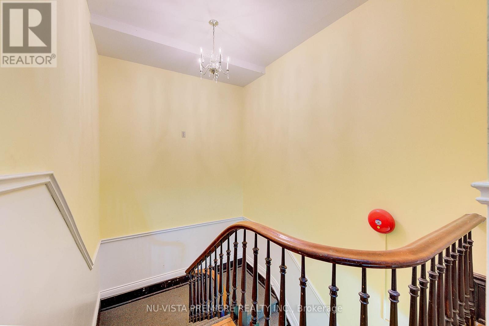 Photo 9 of 28 for 5 - 49 Ridout Street S