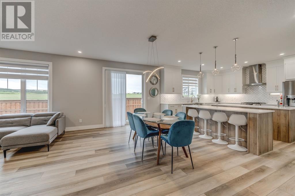 Property at 146 Yorkstone Way SW image 4