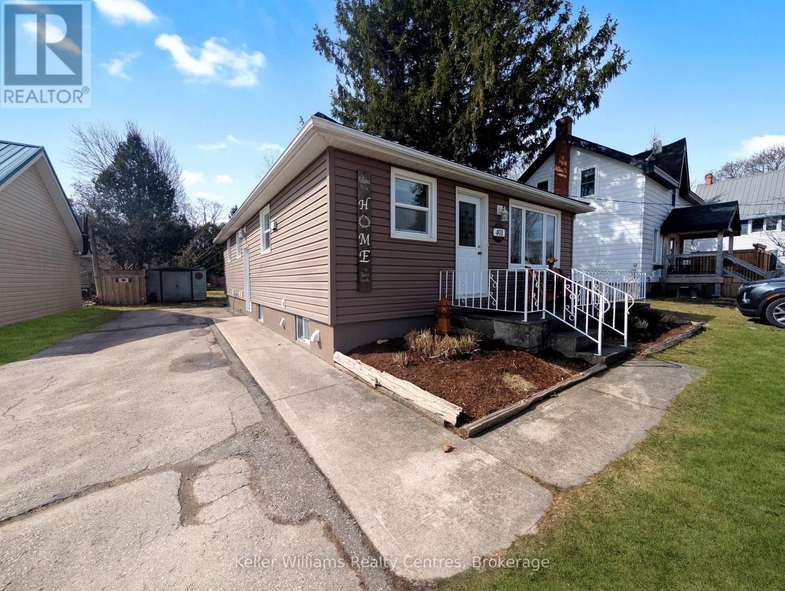 401 George Street, South Bruce Peninsula, Ontario  N0H 2T0 - Photo 2 - X12083838