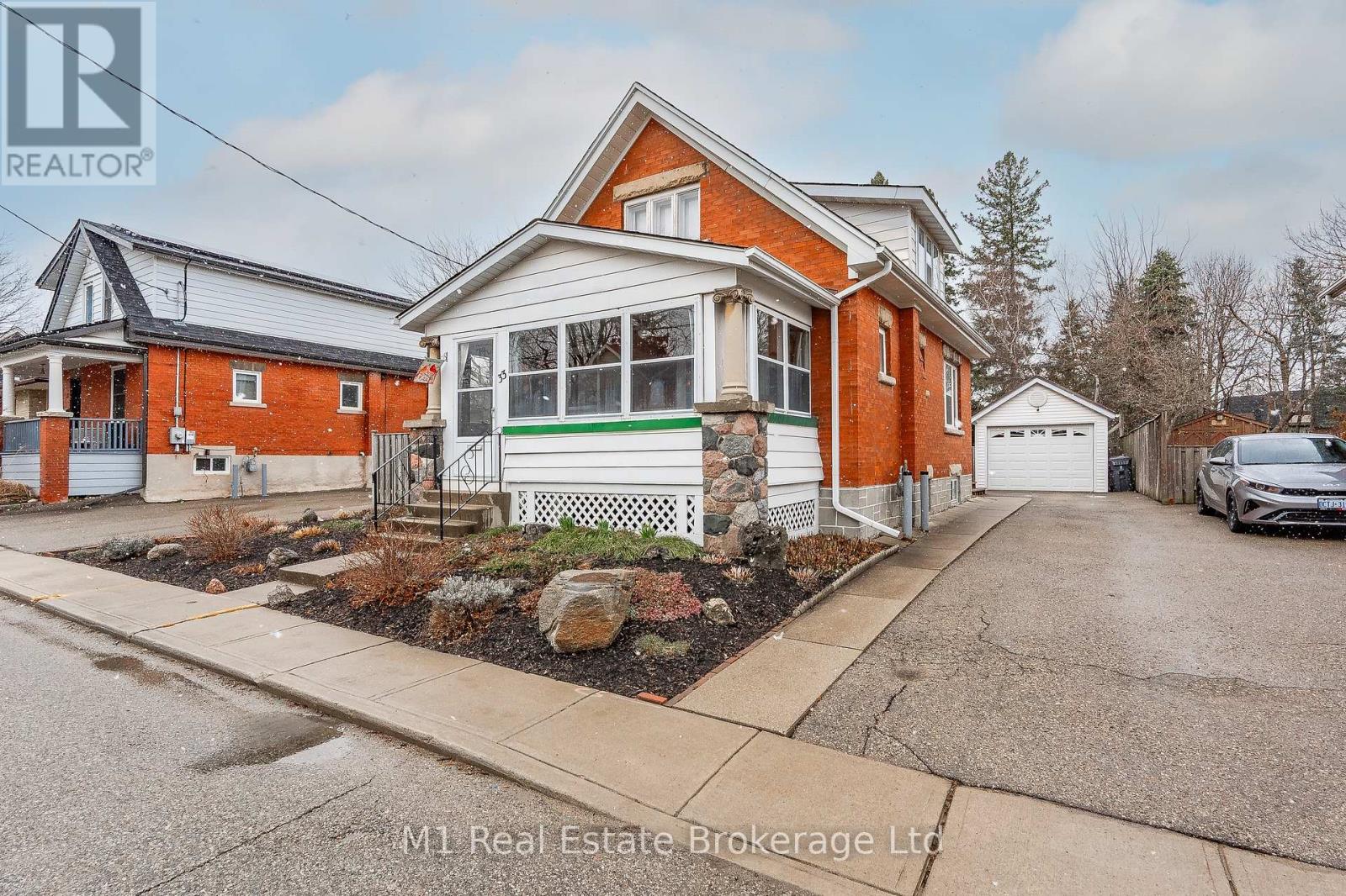 Property at 33 VERNEY STREET image 3